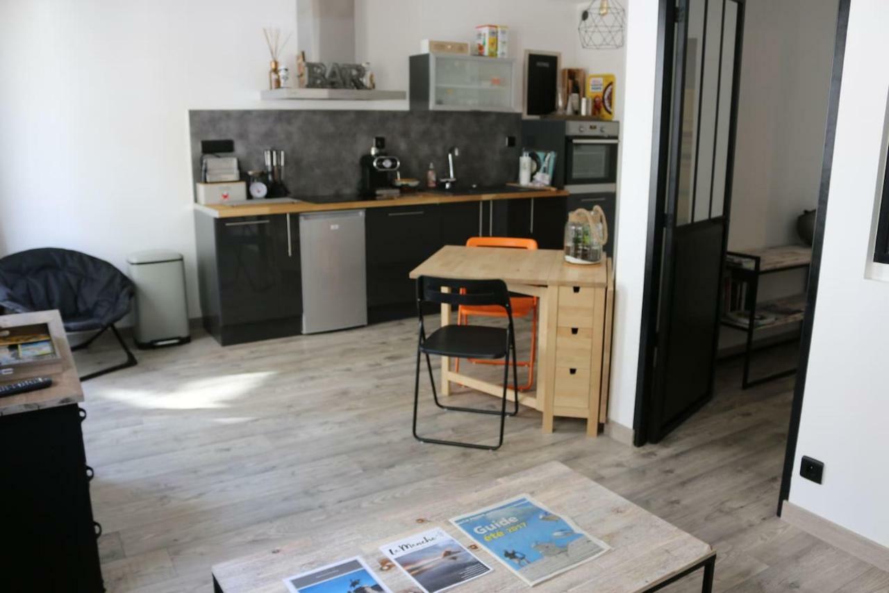 Cosy Flat Cherbourg Buitenkant foto